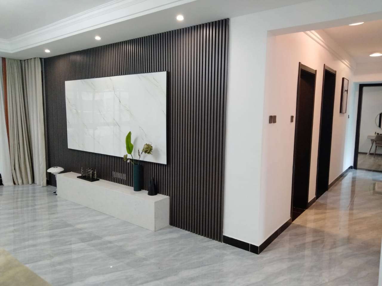 gallery grid image